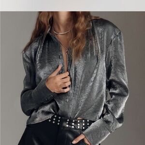 Pilcro Anthropologie liquid shine button down metallic blouse gunmetal